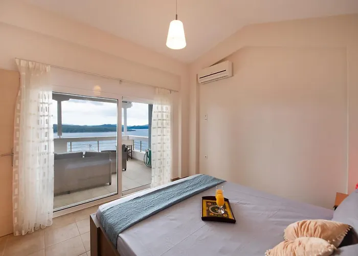 Island View Apartment