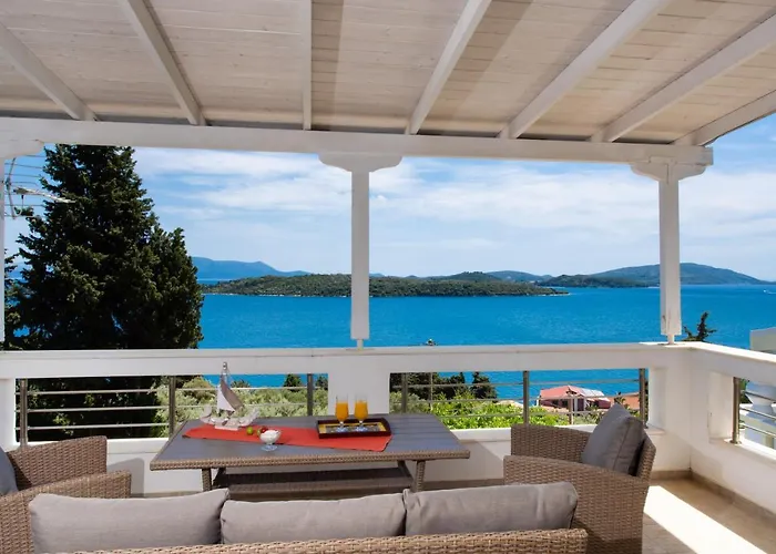 Island View Apartment