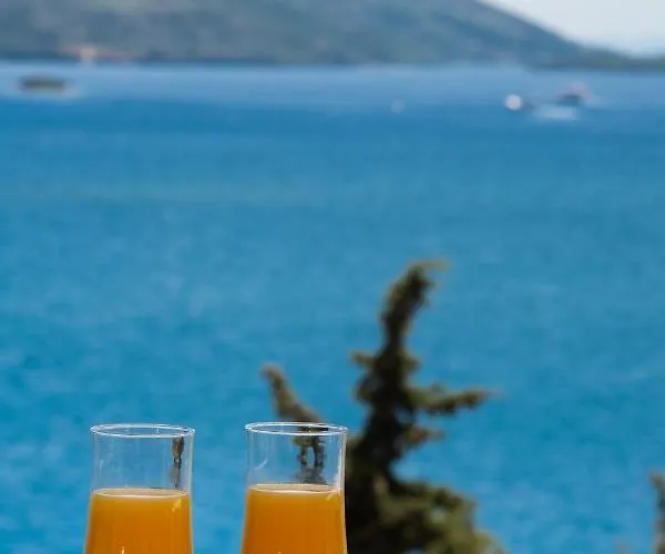 Island View Apartment
